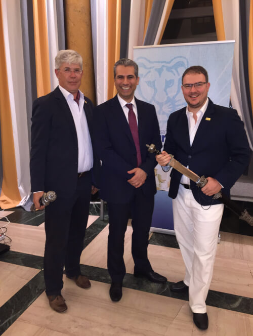 Закрытие сделок, автор Тамаш Каса