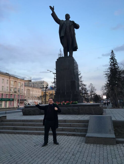 Закрытие сделок, автор Тамаш Каса